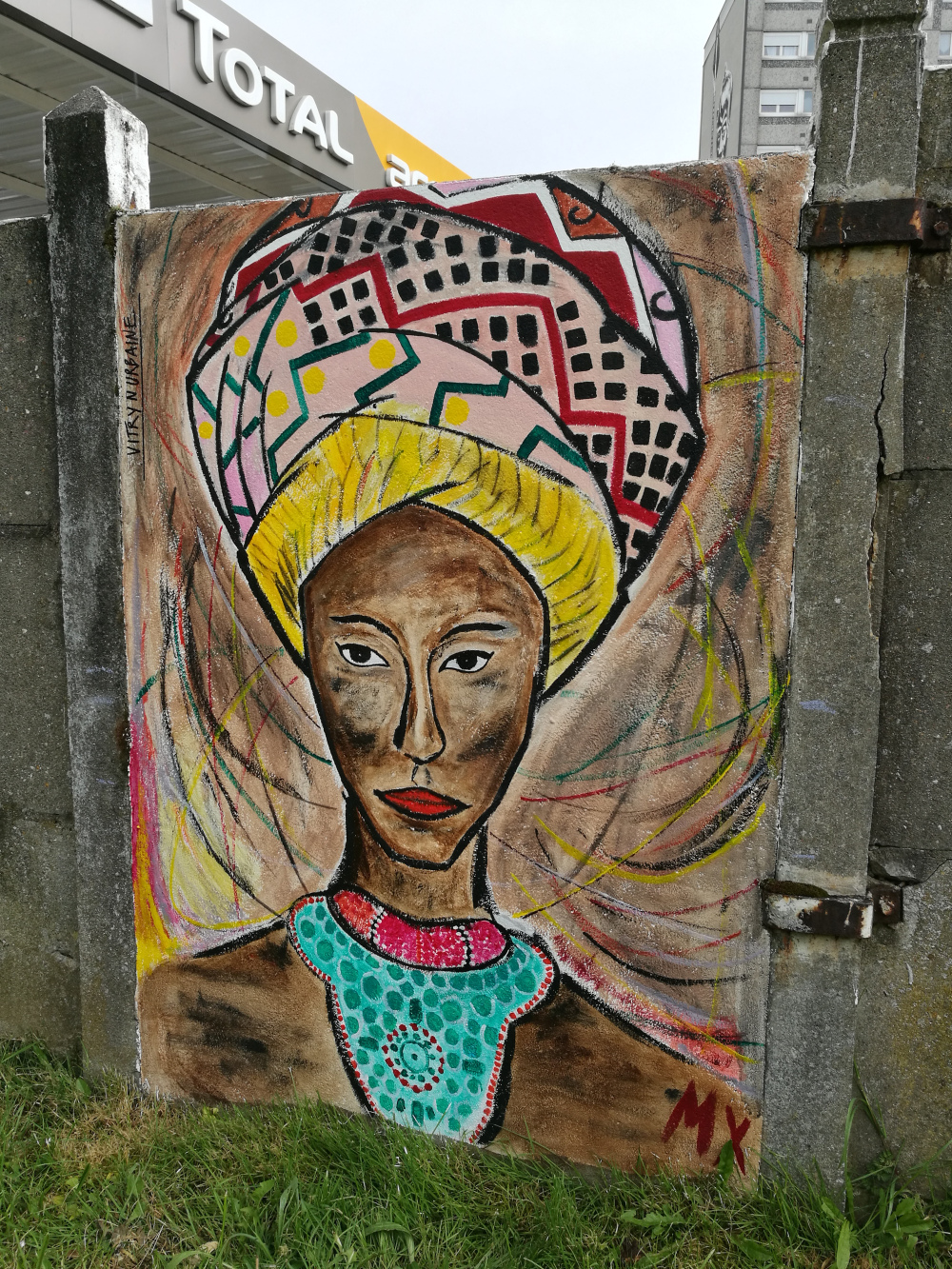 Woman portrait by MX (Mister X) in Vitry sur Seine