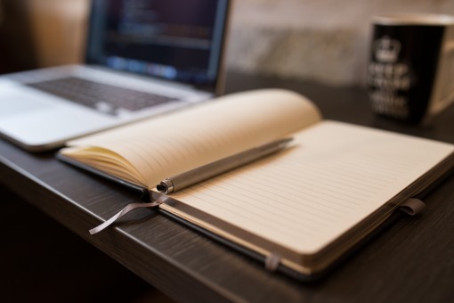laptop,desk,notebook,writing,working,brand