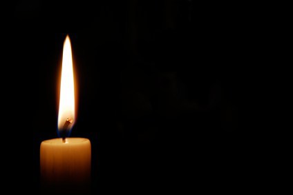candle-in-dark