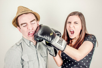 argument-conflict boxing glove