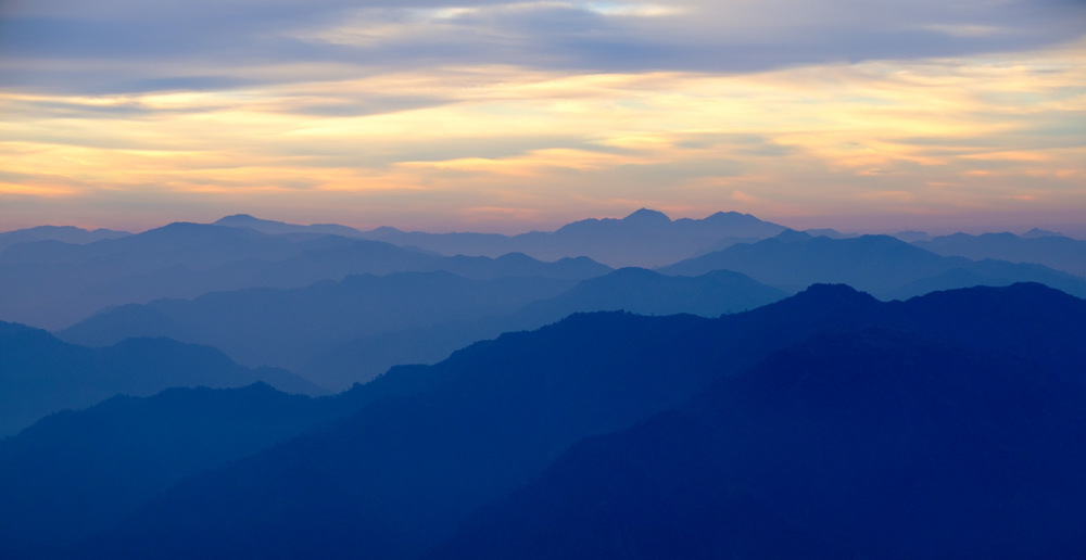 himalayan-foothills-sunrise-kunjapuri-devi-temple-rishikesh-uttarakhand-india-copy
