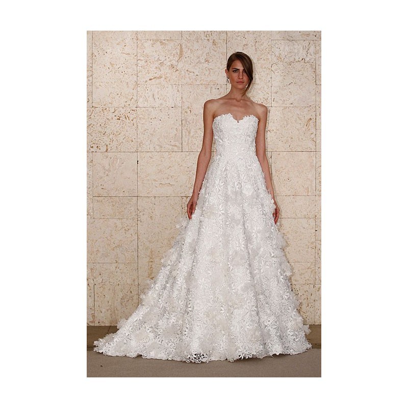 Oscar de la Renta - Fall 2012 - Strapless Floral Lace A-Line Wedding Dress with a Sweetheart Neckline 0