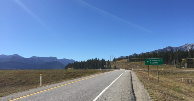 approaching-turnoff-kananaskis