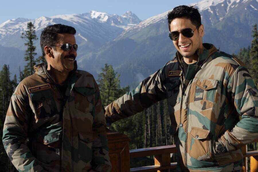 aiyaary banner