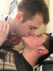 28115ab7653f0453655211c7cc2691c1--men-kissing-gay-men