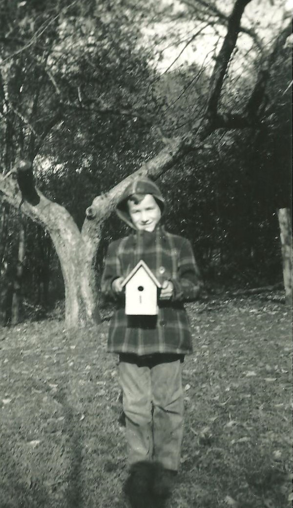 Dwight with bird house from Lauralville 001